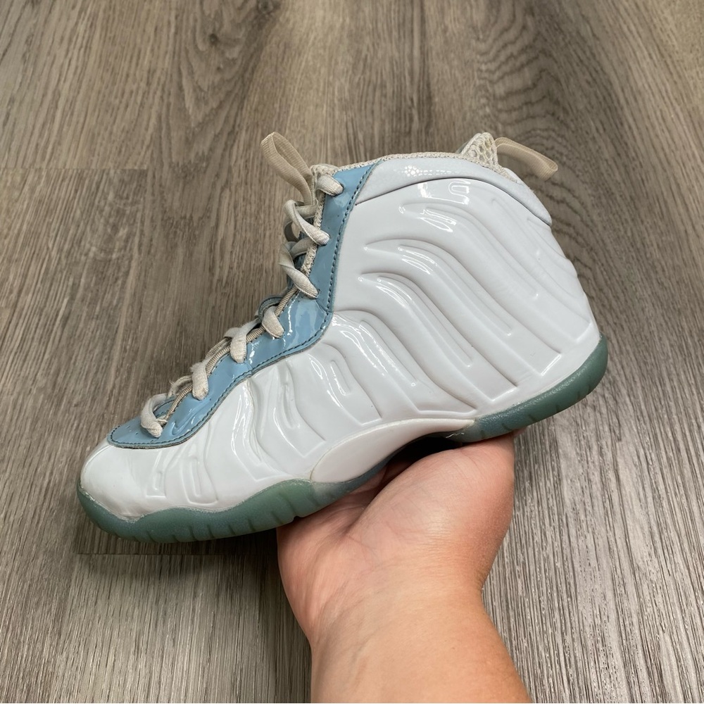 Nike Little Posite One White Aura Worn Blue Kids Size 1.5Y Sneakers DM1095-400